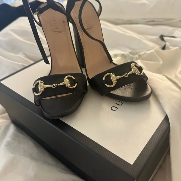 Gucci Black Leather Sandals with Gold Accents Gucci | Shoes | Gucci Black And Gold Leather Sandals With  main image 3